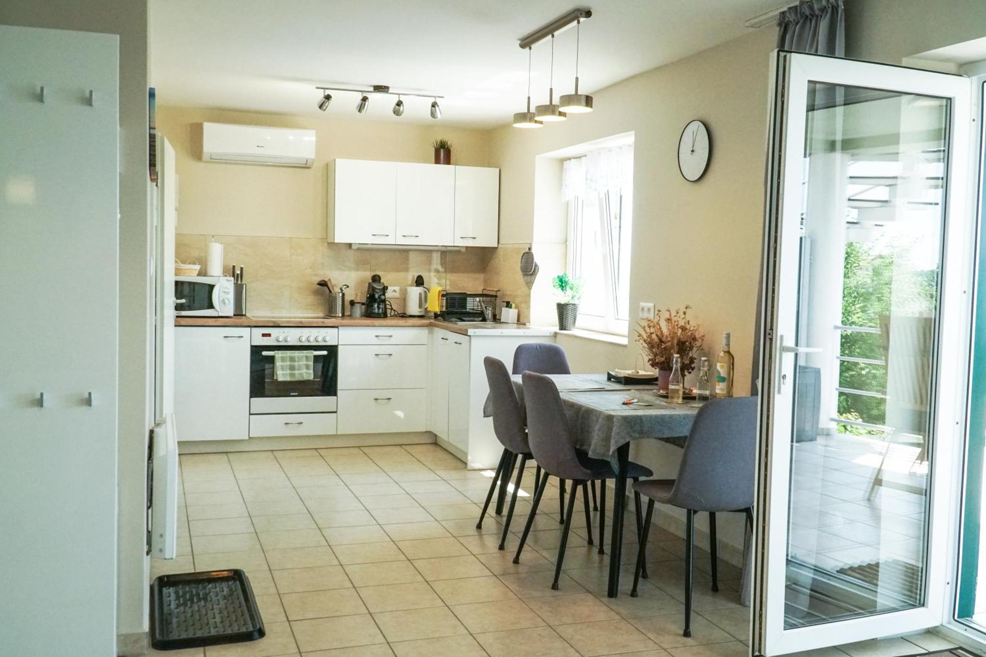 Fügefa Apartman Balatonalmádi Exterior foto