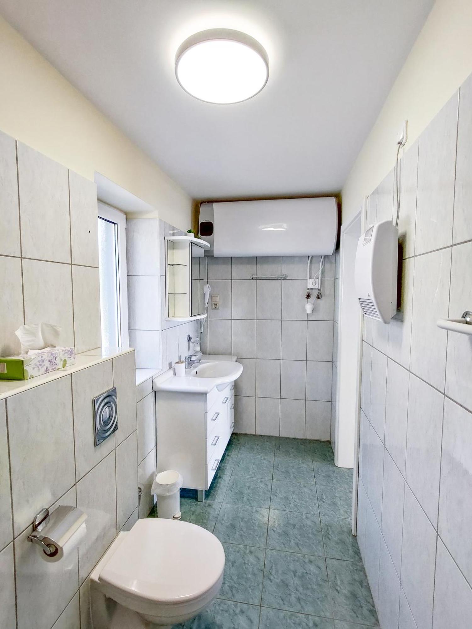 Fügefa Apartman Balatonalmádi Exterior foto