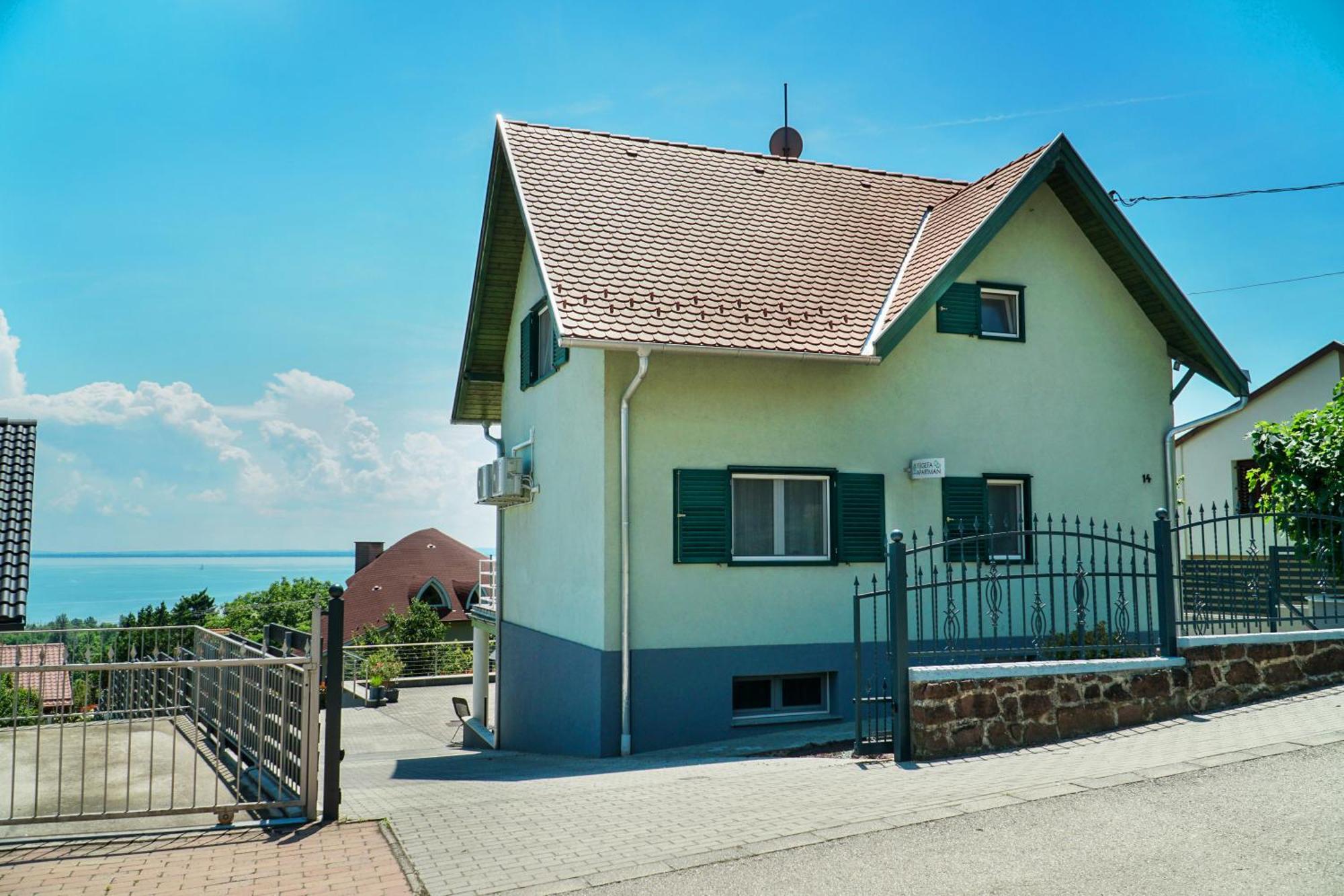 Ferienwohnung Fügefa Apartman Balatonalmádi Exterior foto